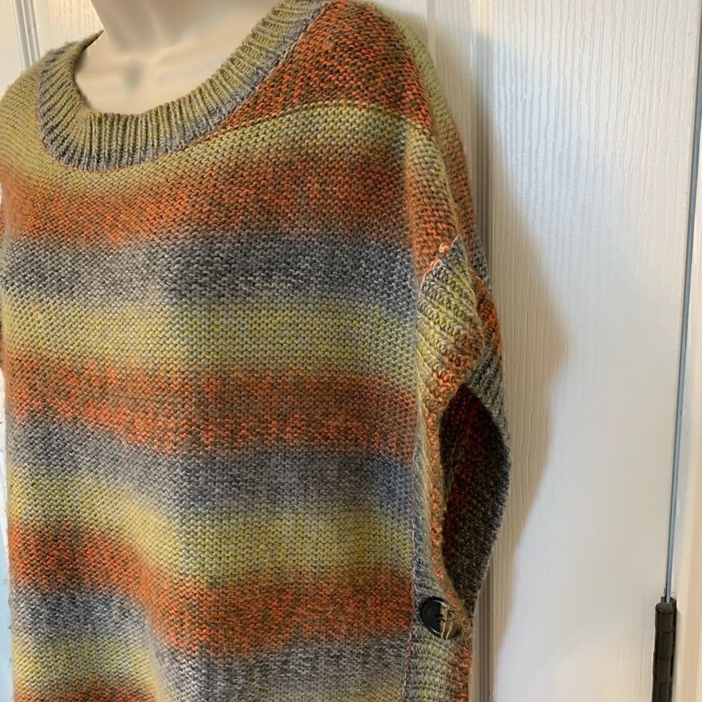 The Limited Wool Blend, Fall Color, Poncho with Side Buttons! ❤️ - Picture 5 of 6